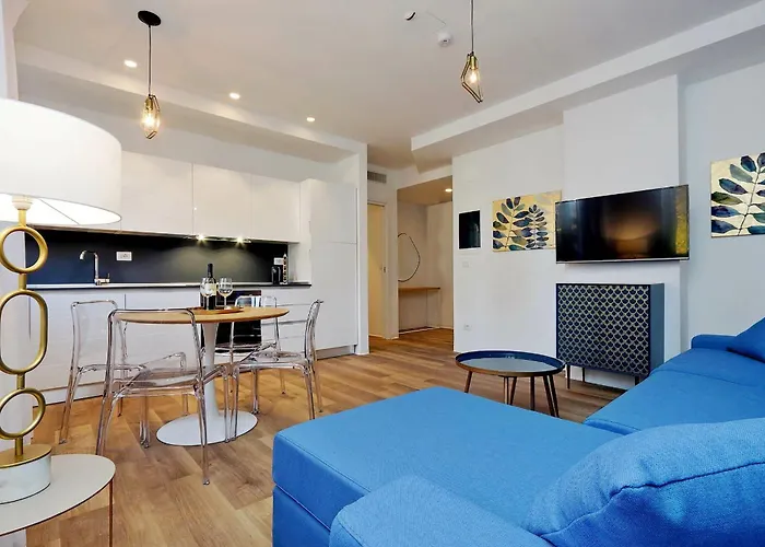 La Flavia Design City Suites Rome By Halldis